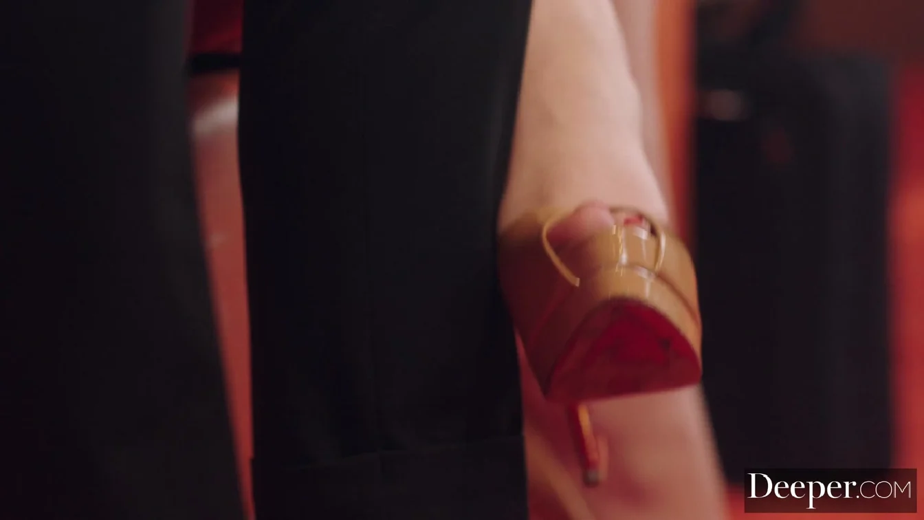 Deeper Ellie Nova XXX